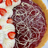 Postre New York Cheesecake con fresas naturales, elaborado en Barcelona