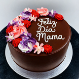 Tarta Día de la Madre Feliz Día Mamá en Barcelona con flores de crema