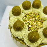 Tarta de pistacho artesanal con crema de pistacho y decoración gourmet – Nurita Cakery Barcelona
