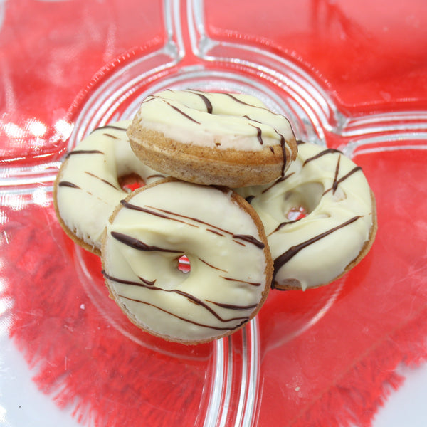 Mini donuts de canela y chocolate blanco (A partir de 6 unidades)