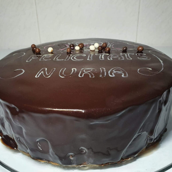 Semifrio de chocolate negro y bizcocho de vainilla