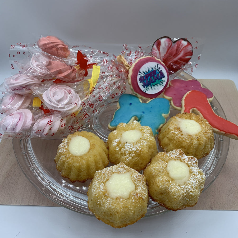 Pack Día de la madre bizcochos rellenos, galletas y ramo de rosas de merengue
