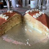 Pastel "TE QUIERO MAMA" corazón bombón, con bizcocho y crema