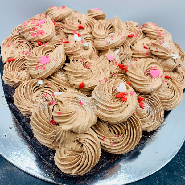 Brownie corazón de chocolate negro y baileys