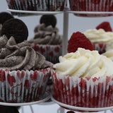 Cupcake de oreo relleno de ganache de chocolate y frosting de oreo