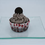 Cupcake de oreo relleno de ganache de chocolate y frosting de oreo