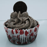 Cupcake de oreo relleno de ganache de chocolate y frosting de oreo