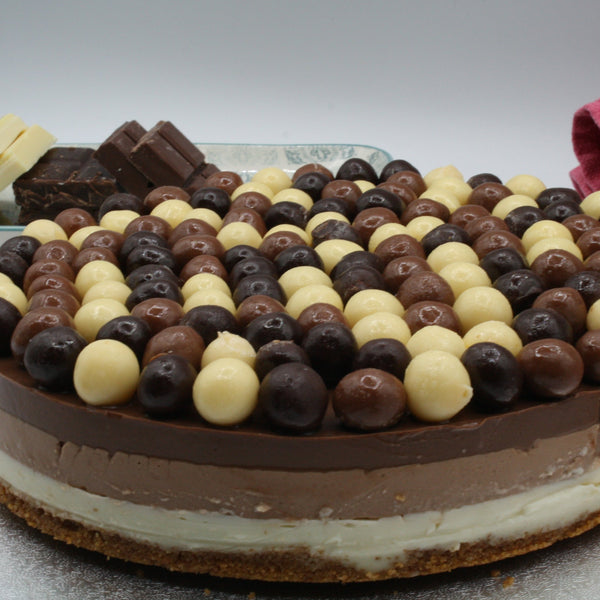 Pastel frío de tres chocolate