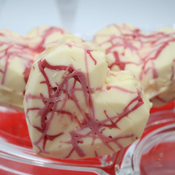 Bomba Corazón de chocolate caliente blanco