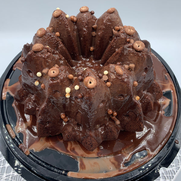 Pastel Bundt cake jugoso de chocolate
