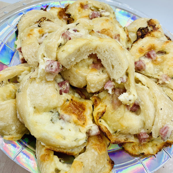 Rollos de pizza carbonara