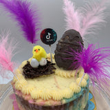 Mona de Pascua personalizada con huevo de chocolate y crema pastelera